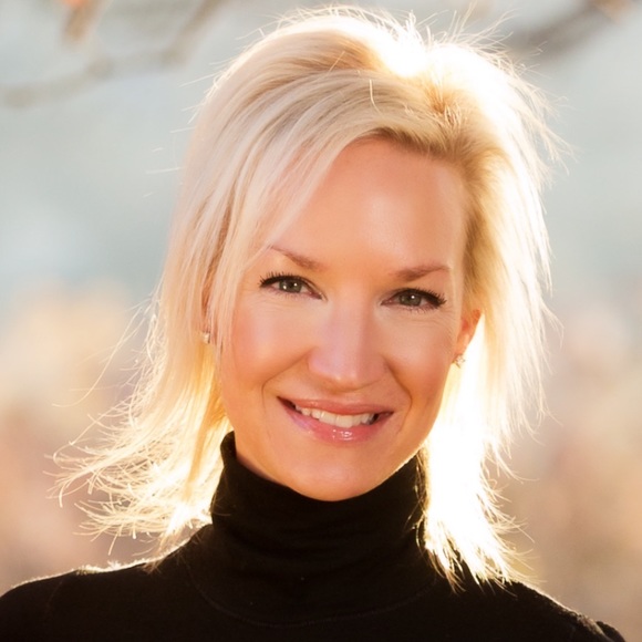 Meet your Posher, Jen - Picture 1 of 1